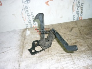 Крючок капота Skoda Octavia (A5 1Z-) 2004-2013 15149 1Z0823480E