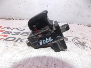 Кнопка стеклоподъемника Nissan Note (E11) 2006-2013 47886 25411ED00B