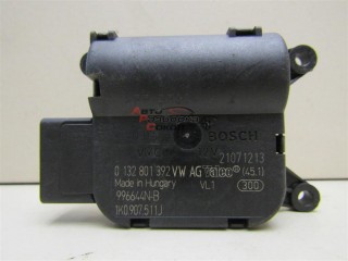 Моторчик заслонки печки VW Touran 2003-2010 122144 1K1907511J