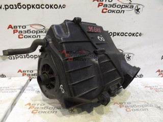 Корпус воздушного фильтра Audi A8 (D3,4E) 2004-2010 35648 077133835S