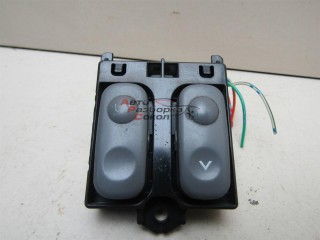 Кнопка люка Toyota Land Cruiser (100) 1998-2007 183771 8486260020B0