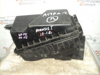 Корпус воздушного фильтра Toyota Avensis I 1997-2003 11422 1770102090