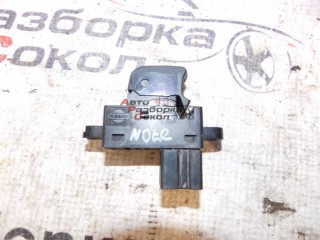 Кнопка стеклоподъемника Nissan Note (E11) 2006-2013 47887 25411ED00B