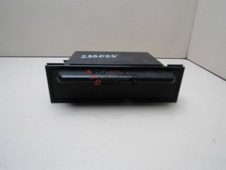 Ящик передней консоли Nissan Maxima (A32) 1994-2000 235025 6847544U00