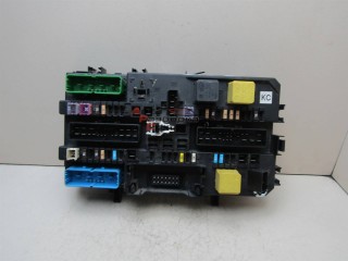 Блок предохранителей Opel Astra H \ Family 2004-2015 239685 1238397
