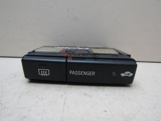 Кнопка обогрева заднего стекла Toyota Avensis II 2003-2008 241045 8479005130