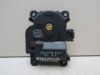 Моторчик заслонки печки Toyota Avensis II 2003-2008 241243 8710602040
