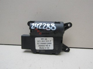 Моторчик заслонки печки VW Golf VI 2009-2012 242288 3C1907511F