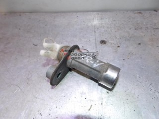 Вставка замка багажника Honda CR-V 1996-2002 51118 74861S10003