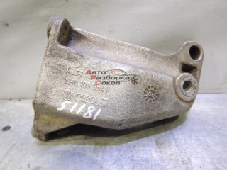 Кронштейн двигателя правый Seat Cordoba 1993-1996 51181 1H0199354L