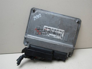 Блок управления двигателем Seat Ibiza V 2008-2017 243112 03E906023AM