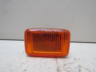 Повторитель на крыло желтый Toyota Camry CV3 2001-2006 244945 8173150090