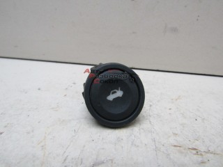 Кнопка открывания багажника Ford Fiesta 2001-2007 248188 6S6T19B514AB