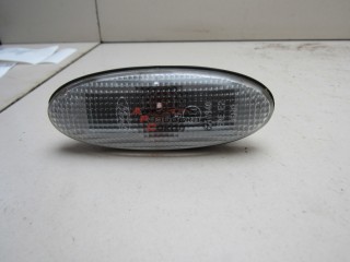 Повторитель на крыло белый Ford Maverick 2001-2006 251023 4602398