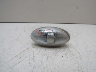 Повторитель на крыло белый Peugeot 206 1998-2012 251411_738344 6325G3