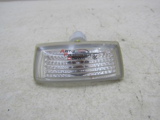 Повторитель на крыло левый белый Chevrolet Orlando 2011-2015 252718_748652 95931770