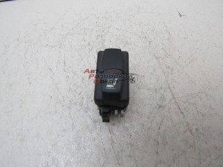 Кнопка обогрева сидений Renault Sandero 2014-нв 253963_753315 8200060049 Кнопка обогрева сидений Renault Sandero 2014-нв 253963_753315 8200060049