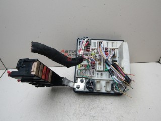 Блок предохранителей Renault Kangoo 2008-2021 255112 8201044235