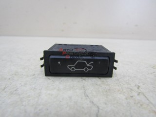 Кнопка открывания багажника BMW X5 E53 2000-2007 255698 61318365579