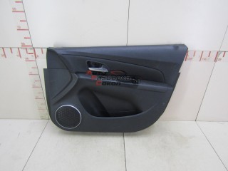 Обшивка двери передней правой Chevrolet Cruze 2009-2016 256474 95388307