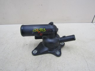 Корпус термостата Toyota Land Cruiser (300) 2021-нв 256563 1627970101