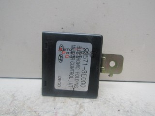 Блок электронный Kia Sorento (JC) 2002-2009 257176 935713E000 Блок электронный Kia Sorento (JC) 2002-2009 257176 935713E000