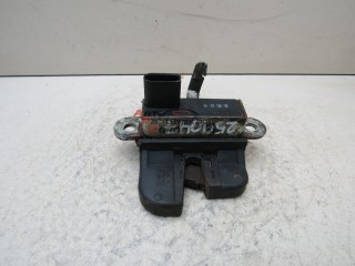 Замок багажника VW Touran 2003-2010 259047 5K0827505A Замок багажника VW Touran 2003-2010 259047 5K0827505A