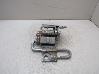 Петля двери передней правой нижняя VW Touran 2003-2010 259058 1T0831412A Петля двери передней правой нижняя VW Touran 2003-2010 259058 1T0831412A