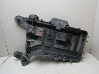 Крепление АКБ (корпус/подставка) VW Golf V 2003-2009 259429_669825 1K0915333C