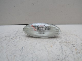 Повторитель на крыло белый Renault Koleos (HY) 2008-2016 259936_868560 261608990A