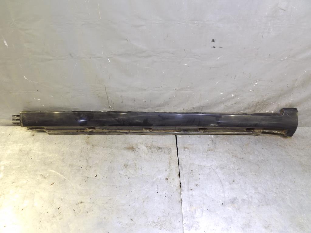 Накладка на порог (наружная) VW Passat (B7) 2011-2015 3AA853092CGRU