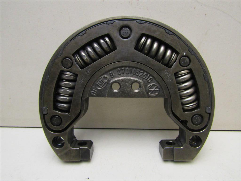 Демпфер двигателя VW Transporter T5 2003-2015 070105251C