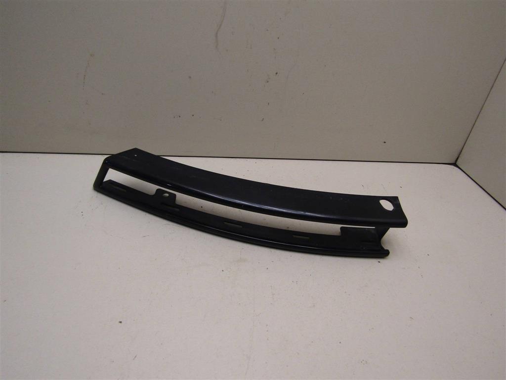 Рамка VW Passat (B6) 2005-2010 3C0807717A