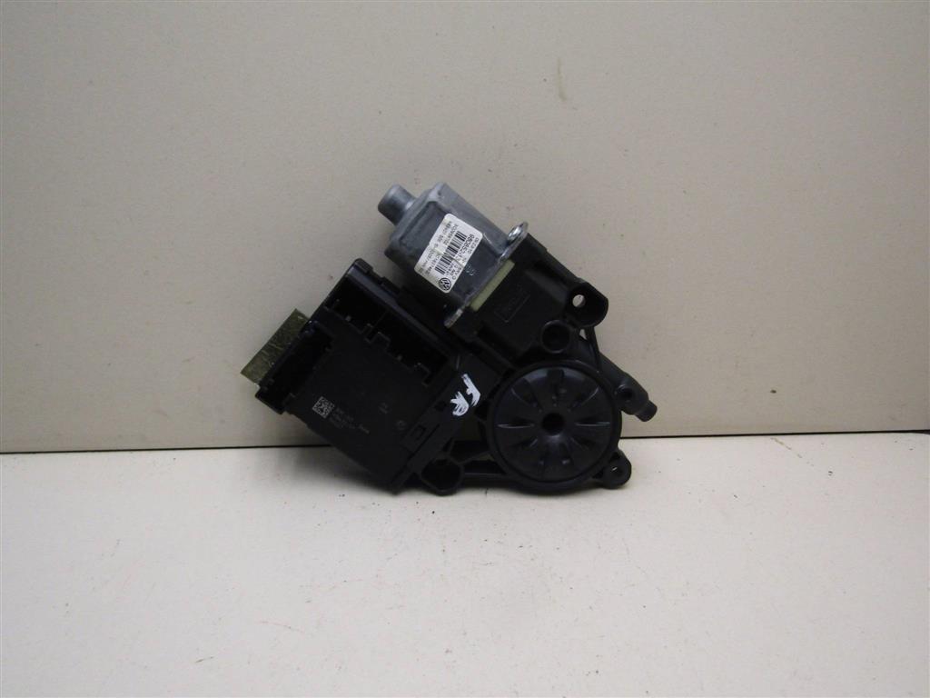 Моторчик стеклоподъемника VW Passat (B6) 2005-2010 3AA959702A