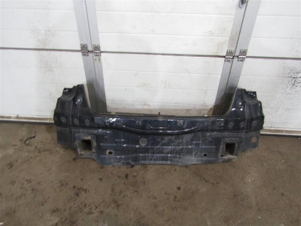 Панель задняя VW Passat (B6) 2005-2010 3C5813301