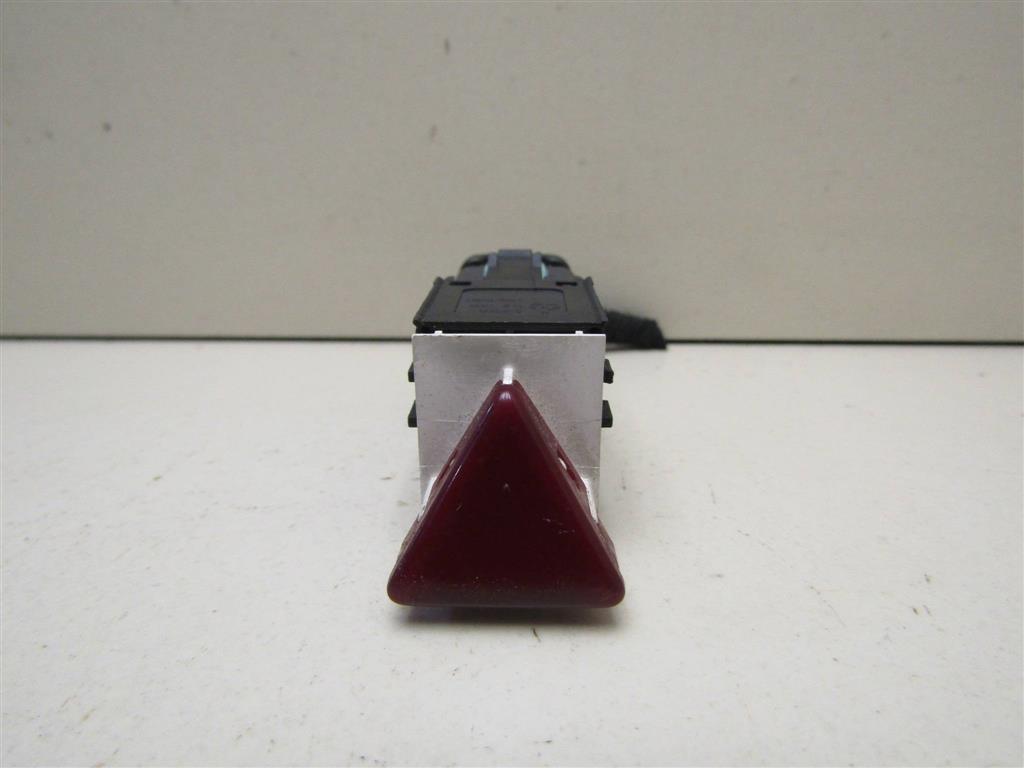 Кнопка аварийной сигнализации VW Passat (B6) 2005-2010 3C0953509A
