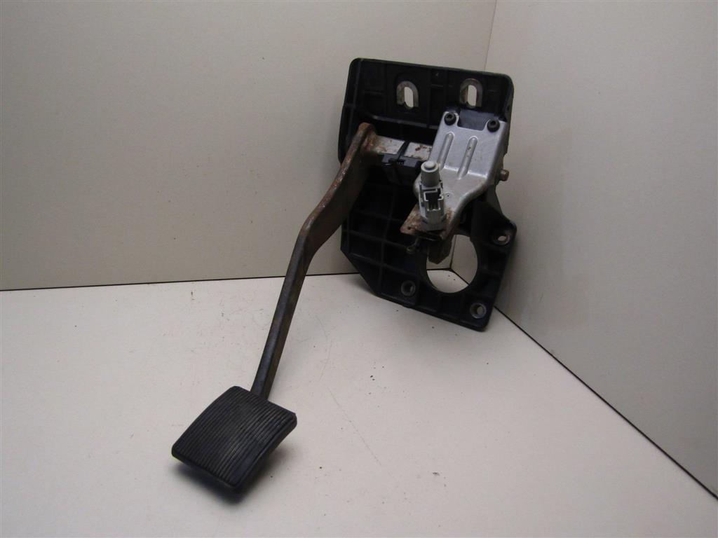 Педаль тормоза Ford Maverick 2001-2006 4715528