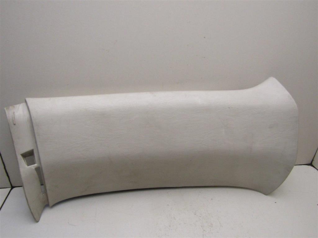 Обшивка багажника Ford Maverick 2001-2006 4764632