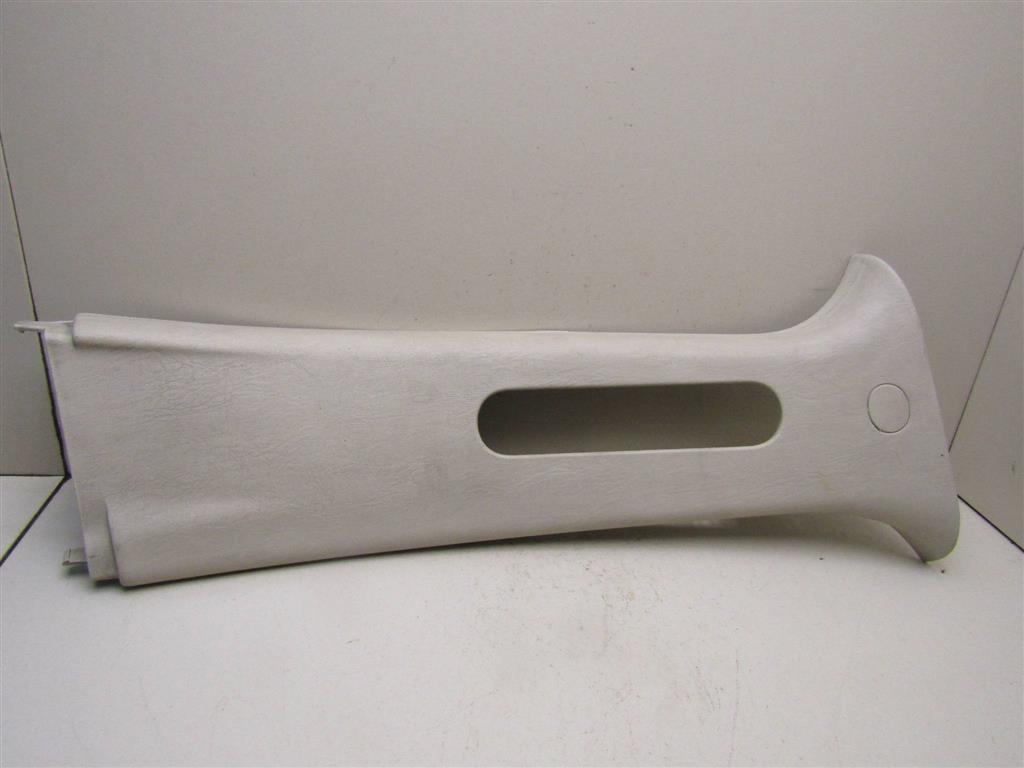 Обшивка стойки Ford Maverick 2001-2006 4643311