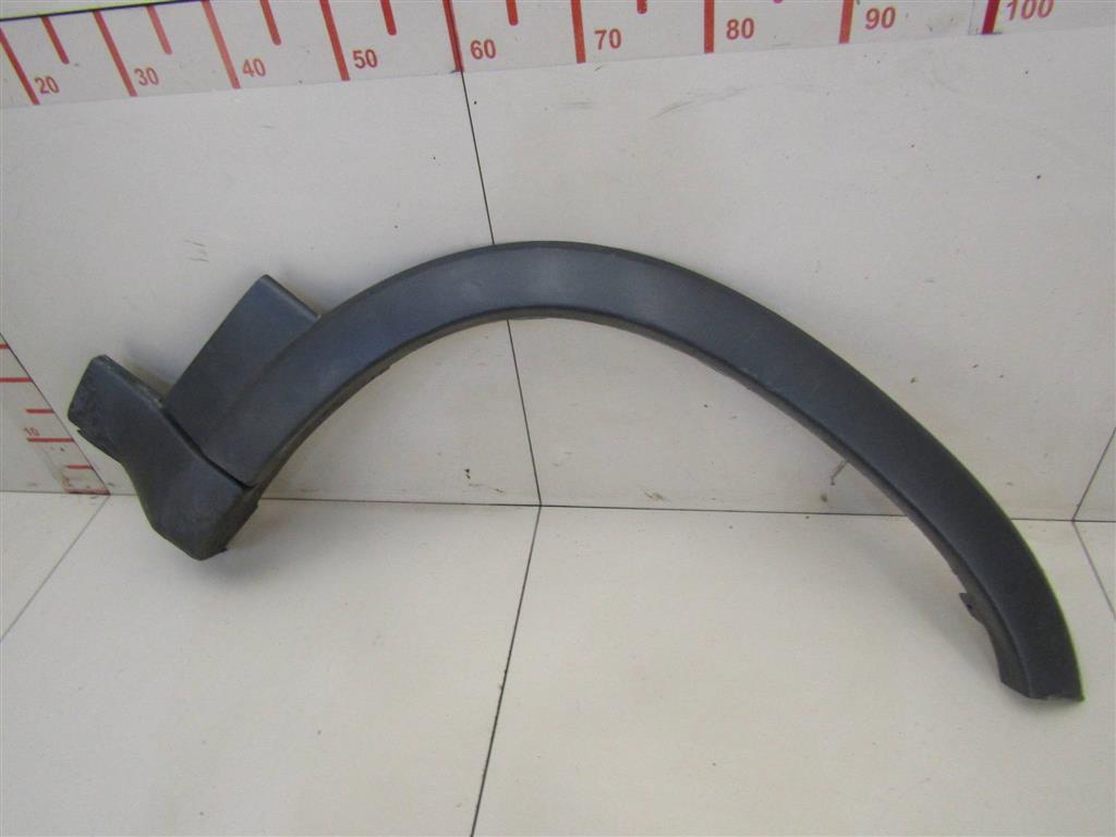 Накладка переднего крыла правого Ford Maverick 2001-2006 4772687