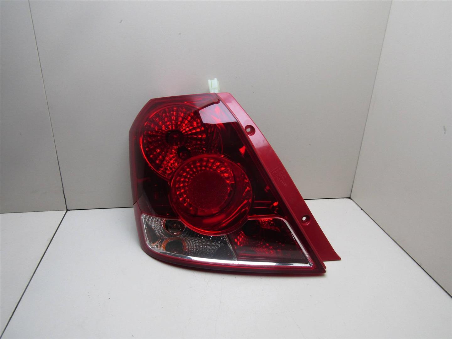 Фонарь задний левый Chevrolet Aveo (T200) 2003-2008 96540268