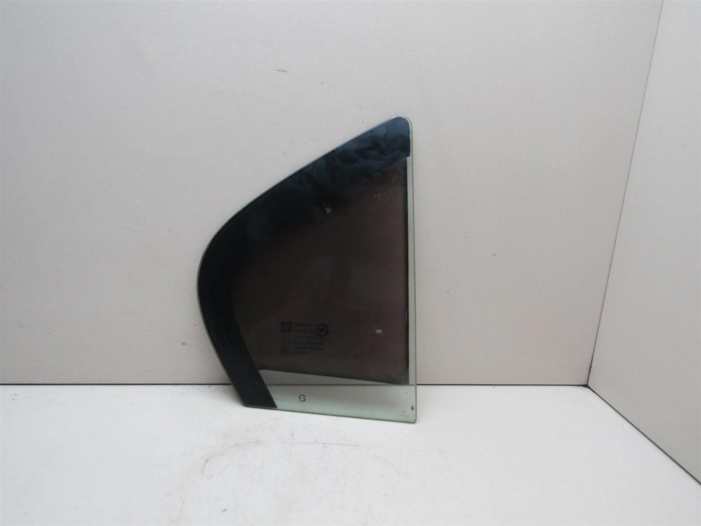 Стекло двери задней правой (форточка) Chevrolet Aveo (T300) 2011-2015 95301309