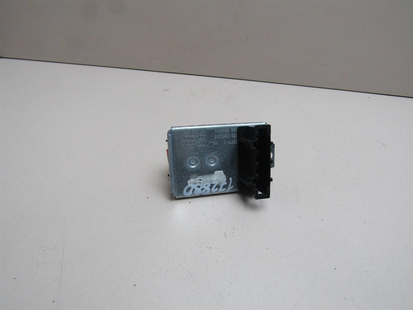 Резистор отопителя VW Transporter T4 1996-2003 701959263A
