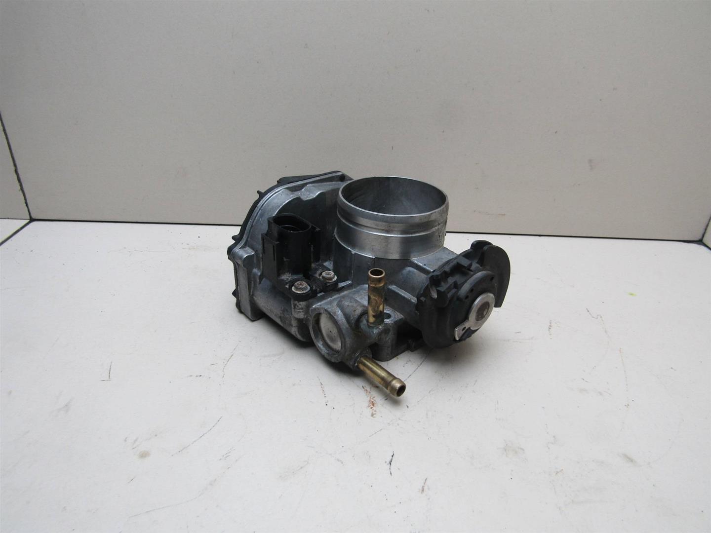 Заслонка дроссельная VW Golf IV \Bora 1997-2005 06A133064J