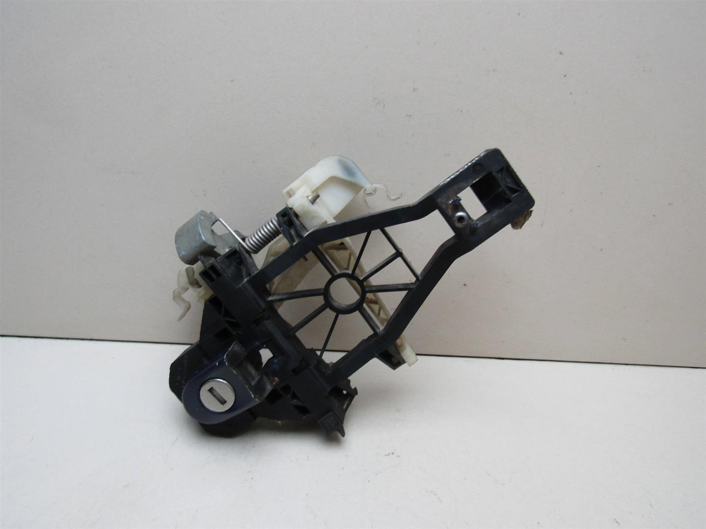 Ручка двери сдвижной наружная правая VW Transporter T5 2003-2015 7H0843352E