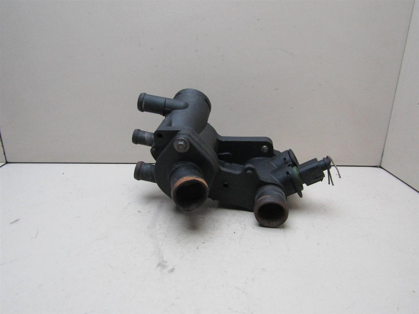 Корпус термостата VW Golf IV \Bora 1997-2005 032121111BA