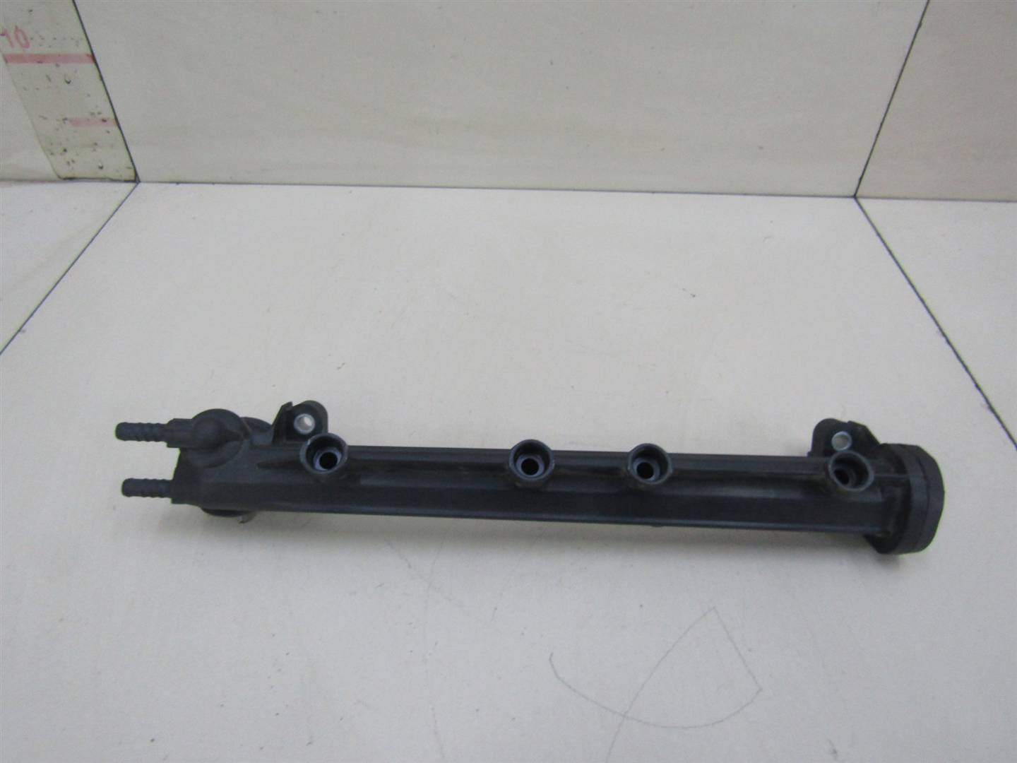 Рейка топливная (рампа) VW Golf IV \Bora 1997-2005 06A133317A