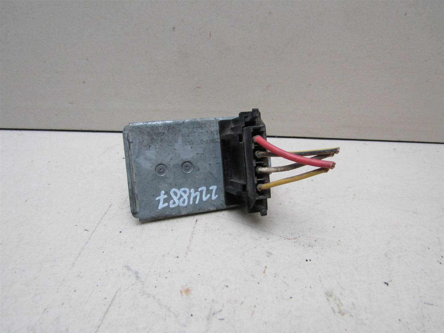 Резистор отопителя VW Transporter T4 1996-2003 701959263A
