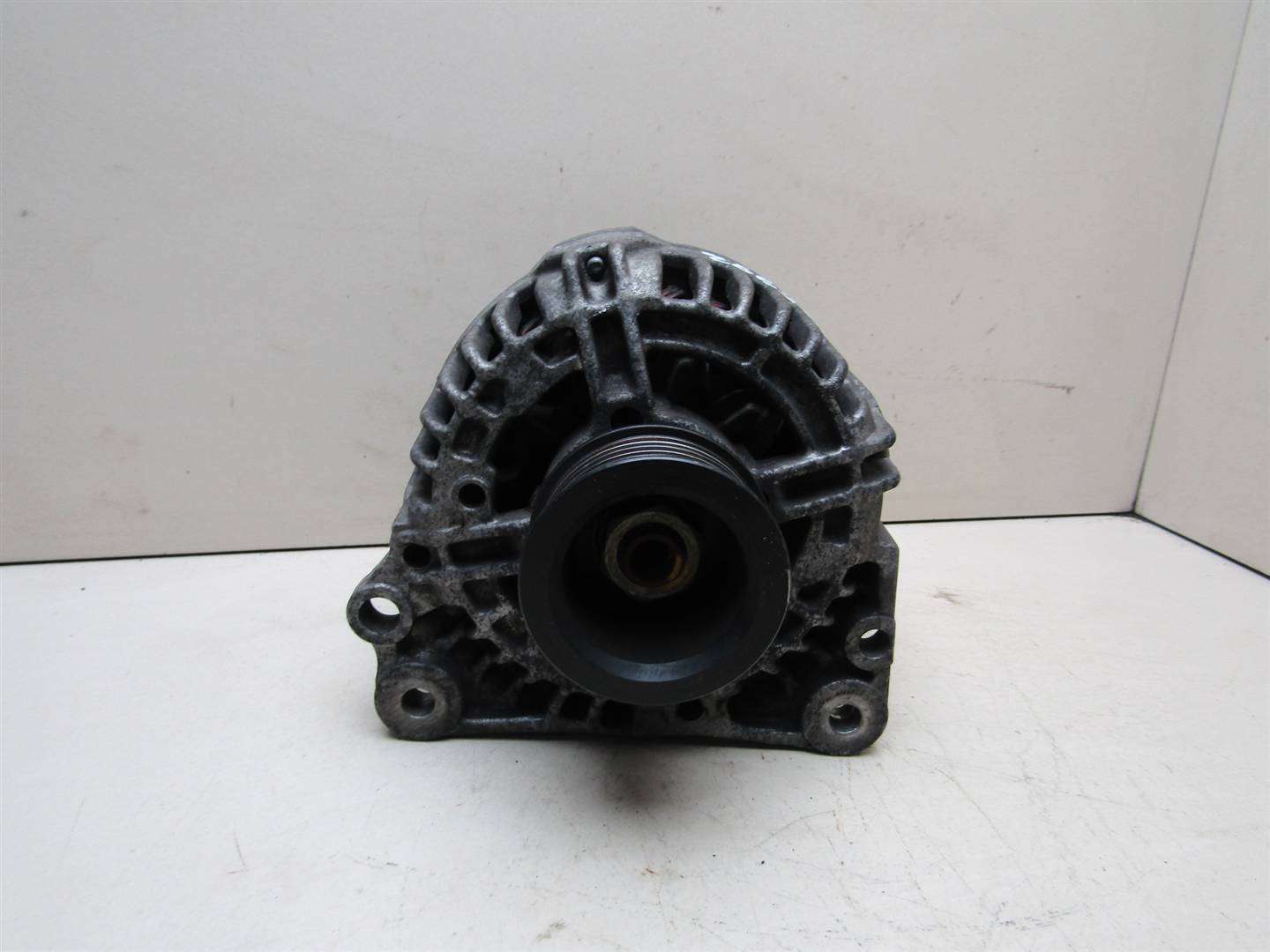 Генератор VW Golf IV \Bora 1997-2005 028903028D