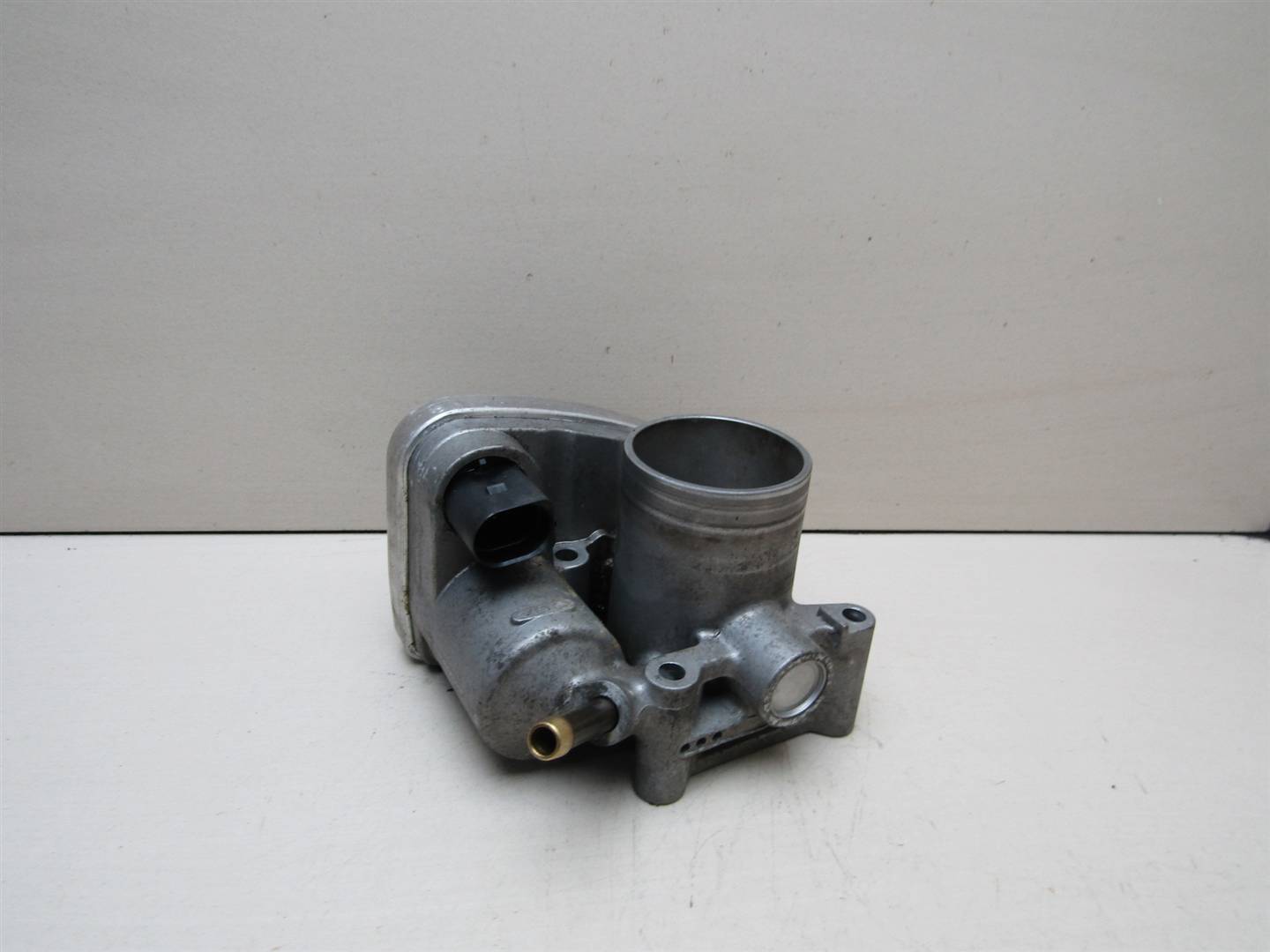 Заслонка дроссельная VW Golf IV \Bora 1997-2005 036133062L